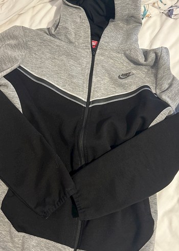 nike gri-siyah tech hırka