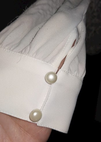 Gipürlü kolları krep abiye gömlek - Görsel 5