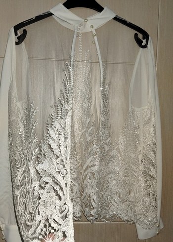 Gipürlü kolları krep abiye gömlek - Görsel 2