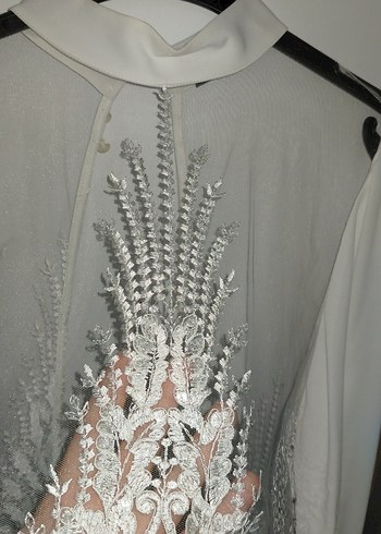 Gipürlü kolları krep abiye gömlek - Görsel 4