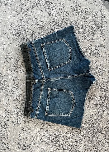 32 Beden Kadın Kemerli Mini Mavi Kot Şort