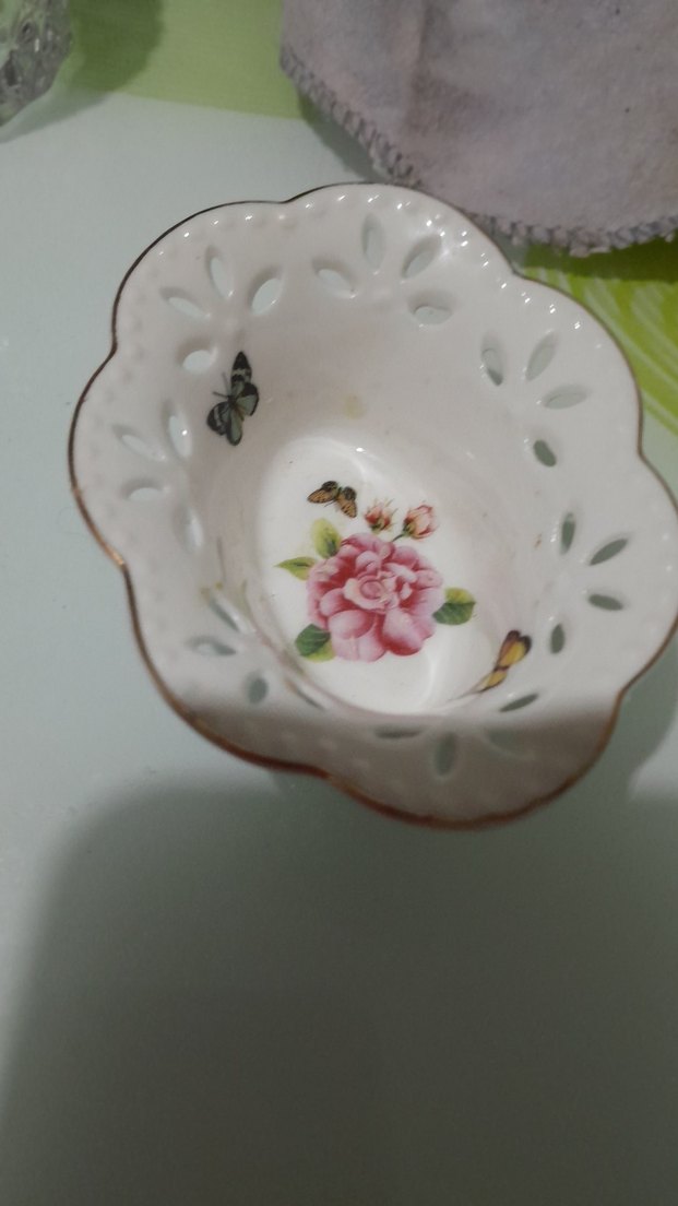 Vintage beyaz çiçek desenli porselen tabak - Görsel 4