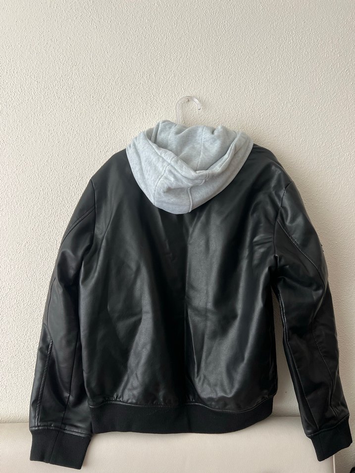 Düğmeli Siyah Deri Oversize Ceket - Görsel 2