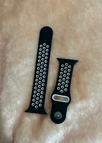 Delikli Siyah Akıllı Saat Kayışı - Görsel 3