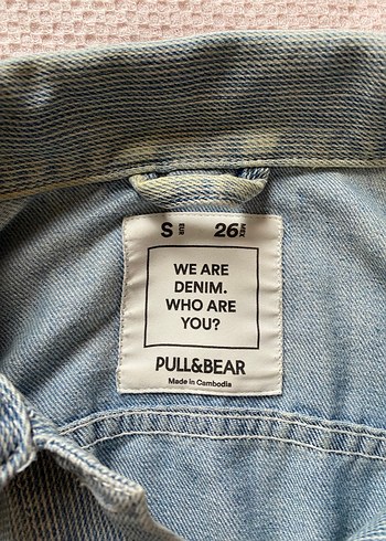 Pull and Bear Düğmeli Crop Denim Ceket