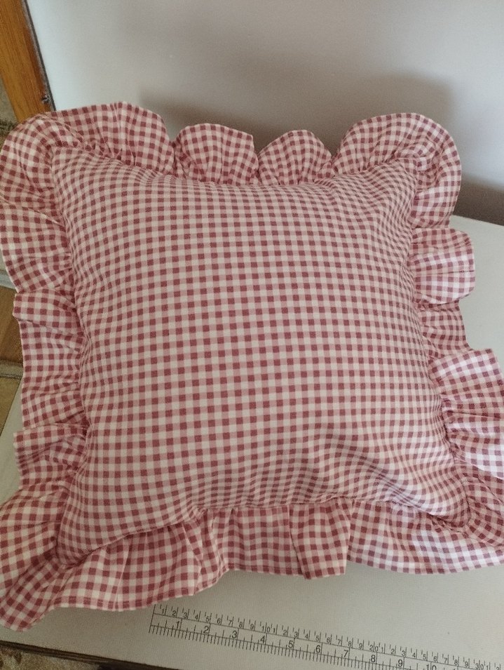 Nakışlı Beyaz Kalp Yastık - Görsel 4