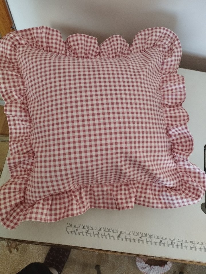 Nakışlı Beyaz Kalp Yastık - Görsel 3