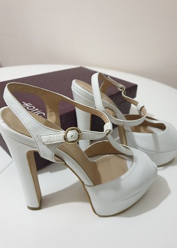 Beyaz Tokalı Platform Topuklu Kadın Abiye Ayakkabı hotiç marka - Görsel 5