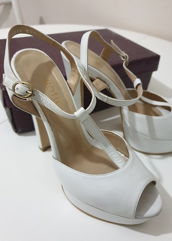 Beyaz Tokalı Platform Topuklu Kadın Abiye Ayakkabı hotiç marka - Görsel 7