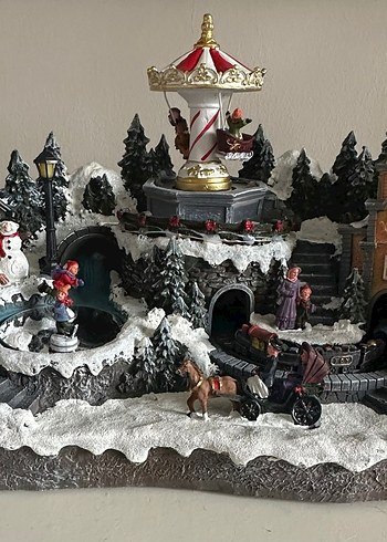 Müzikli Yılbaşı Noel Köyü Laterna