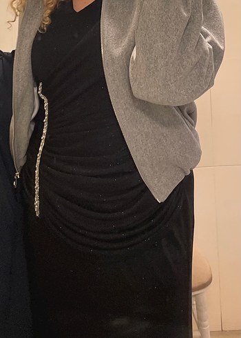 Uzun Siyah Drapeli V Yakalı Abiye Elbise - Görsel 3