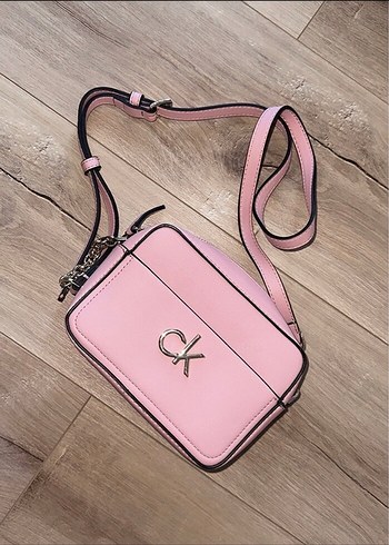 Calvin Klein çanta
