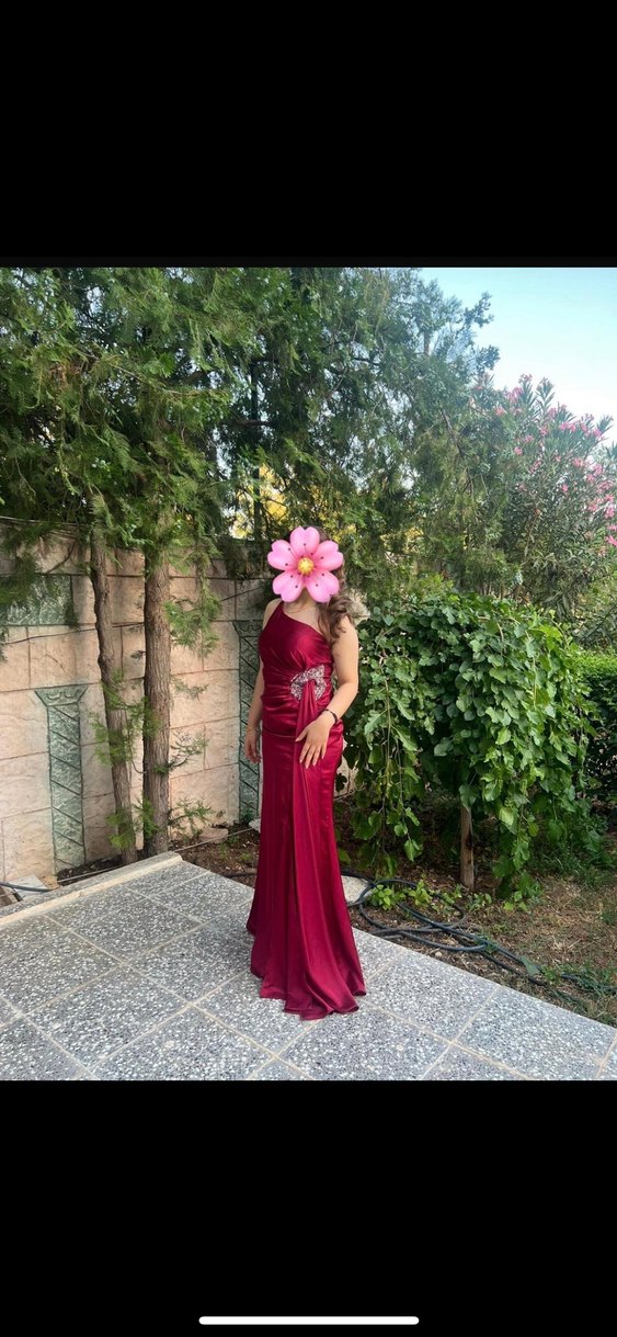 Bordo Drapeli Uzun Straplez Abiye Elbise - Görsel 3