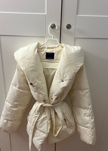 Bershka Kadın Mont
