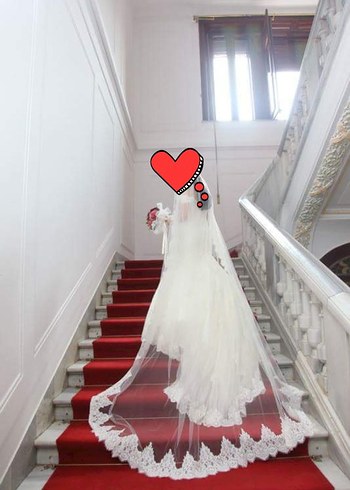 uzun kuyruklu , uzun duvakli fransiz dantel gelinlik - Görsel 2