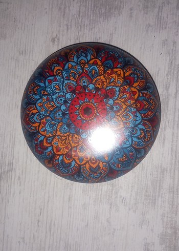 Diğer desenli tabak