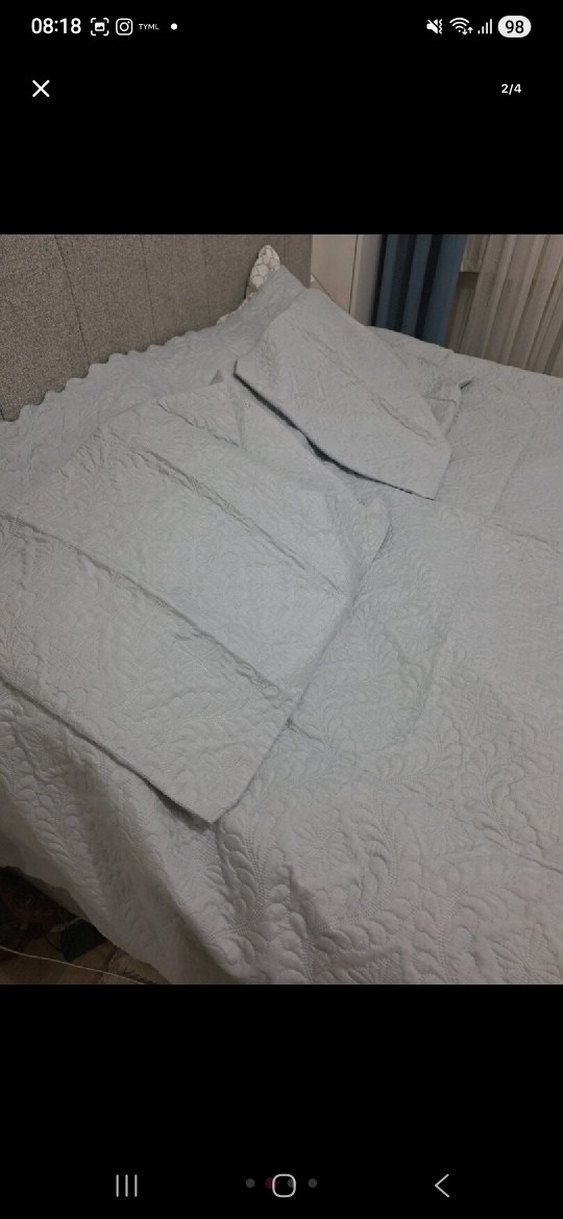 Gri Beyaz Düz Yatak Örtüsü - Görsel 2