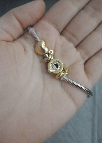 Altın Renk Zincir Detaylı Kadın Bileklik