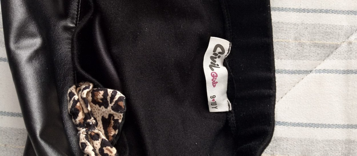 Düğmeli Siyah Gotik Kedi Elbisesi - Görsel 4