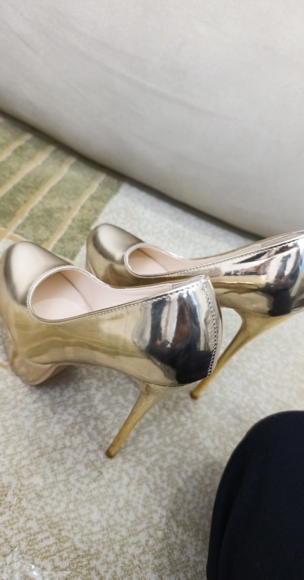 Altın Renkli Platform Topuklu Kadın Stiletto - Görsel 3