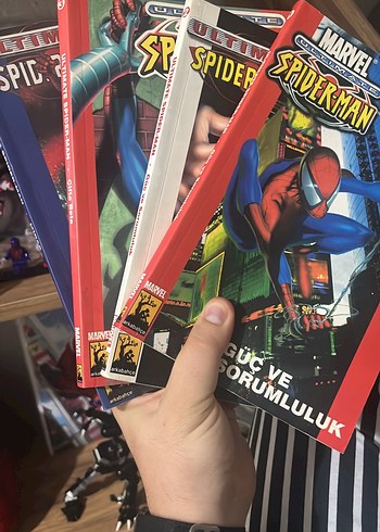 Ultimate Spider-Man 1-4 vol Turkce