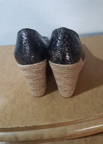 Gri Yılan Desenli Dolgu Topuklu Kadın Espadril - Görsel 3