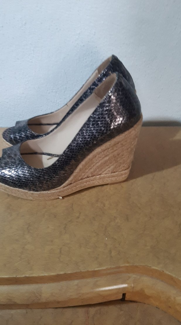 Gri Yılan Desenli Dolgu Topuklu Kadın Espadril - Görsel 2