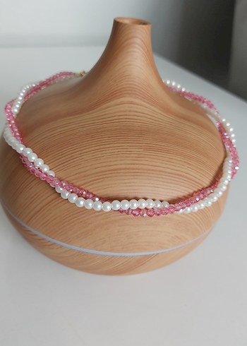 Pembe Boncuklu Kısa Kadın Kolyesi