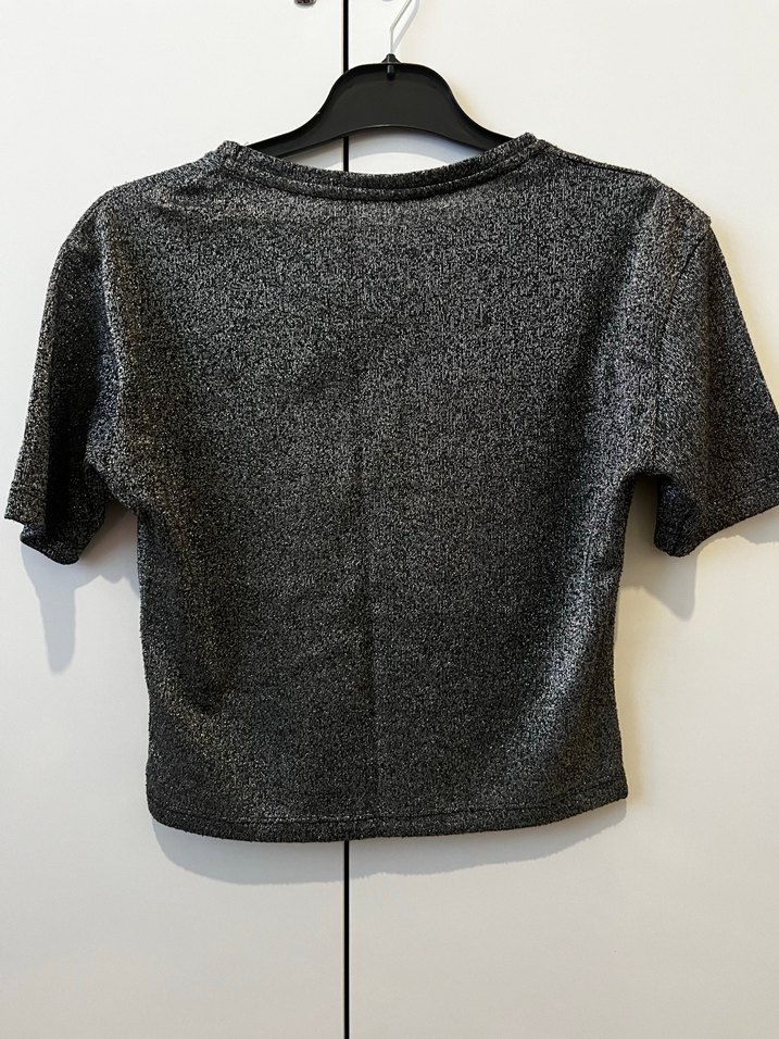 Gri Kısa Kollu Crop Top Baskılı - Görsel 3