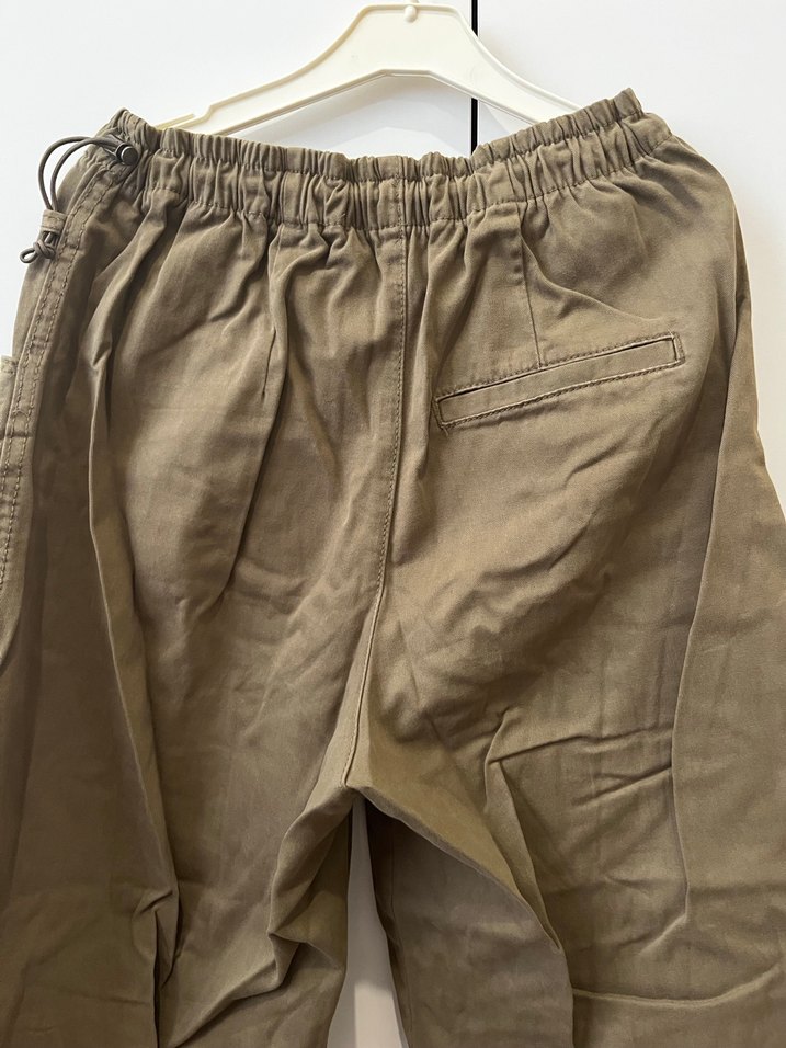 BERSHKA Haki Paraşüt Pantolon - Görsel 3