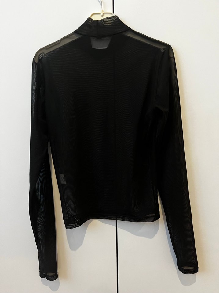 Siyah Yüksek Yakalı Uzun Kollu Bluz - Görsel 3