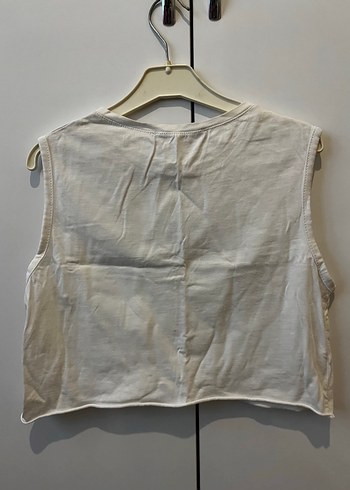 Beyaz Baskılı Kolsuz Crop Top - Görsel 3