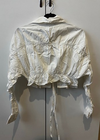 Önden bağlamalı beyaz gömlek - Görsel 2