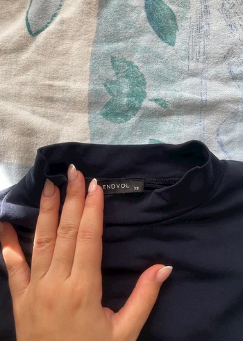 xs Beden Lacivert Boğazlı Mini Üst