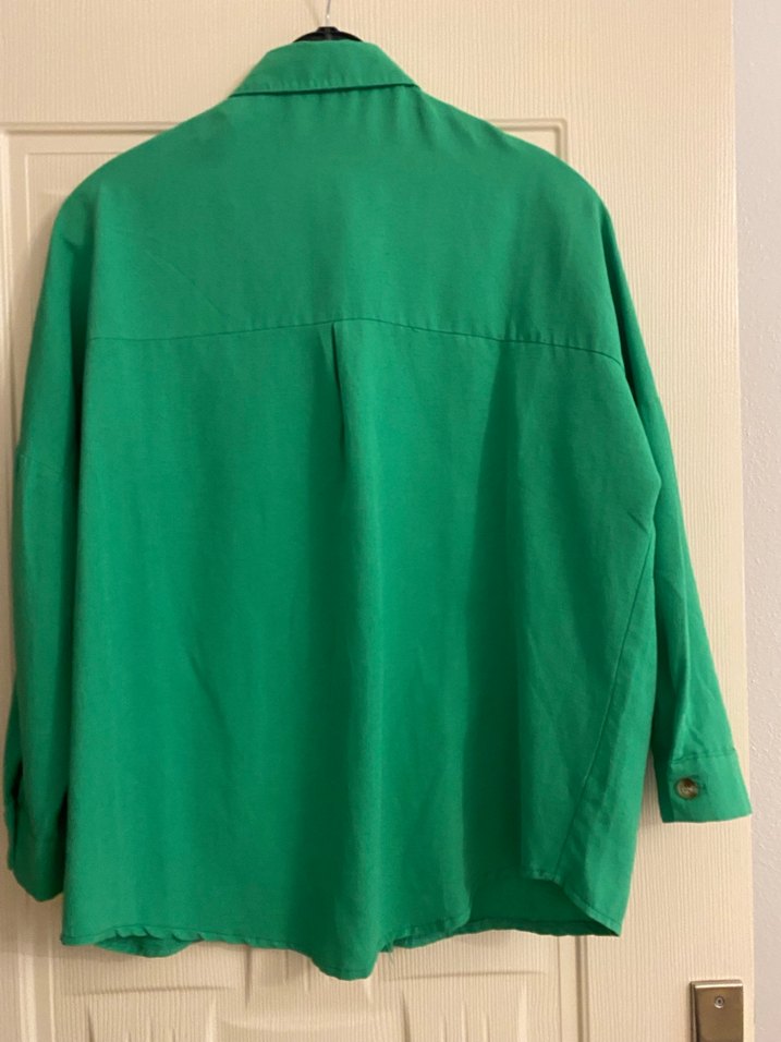 Düğmeli Yeşil Keten Gömlek - Görsel 2