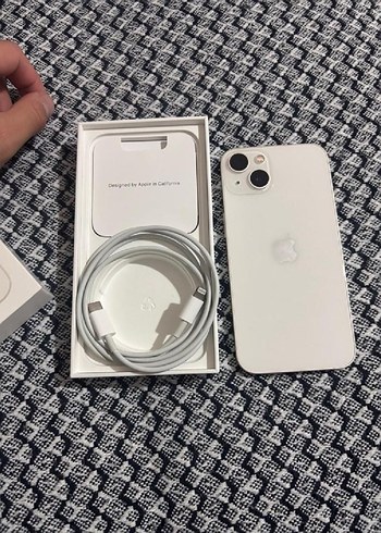 Beyaz iPhone 13 TR cihazı sorunsuz kutulu