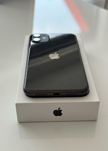 Siyah iPhone 11 TR Kutulu