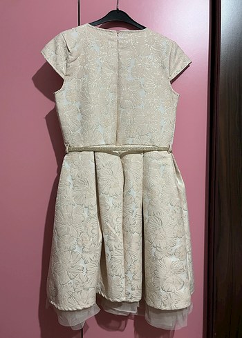 LC Waikiki Kız Çocuk Kemerli Nakışlı Bej Elbise
