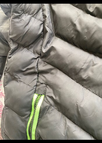 Koyu Yeşil Kapüşonlu Kadın Kış Montu - Görsel 4