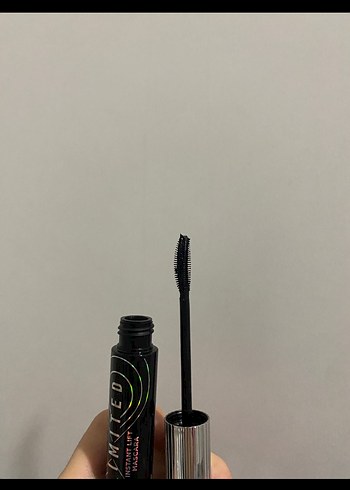 Avon Unlimited Siyah Maskara - Görsel 2
