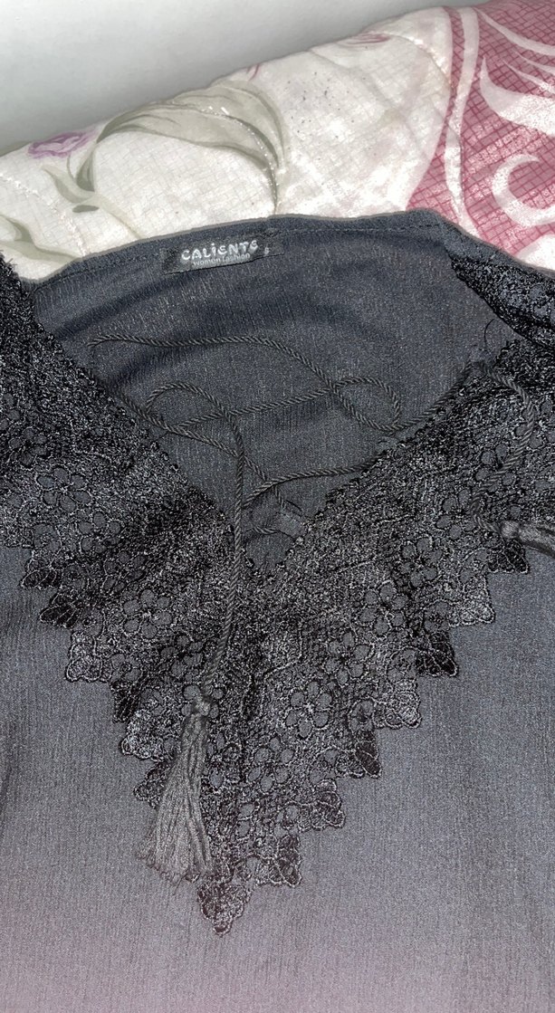 Dantel Detaylı Siyah Gotik Uzun Kollu Bluz - Görsel 2