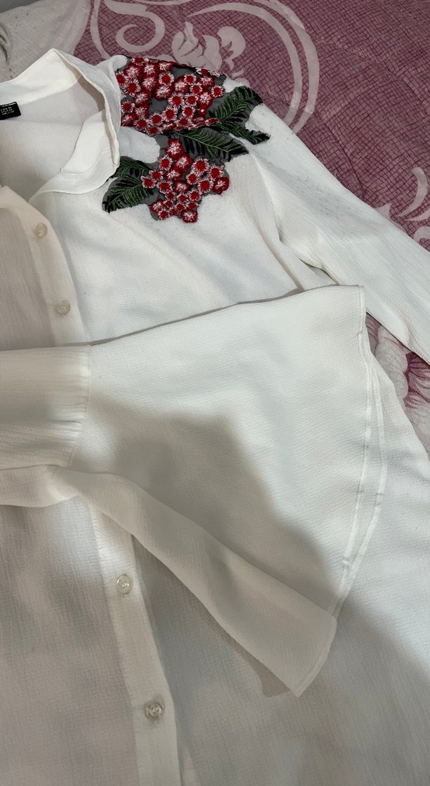 Nakışlı Beyaz Pamuklu Kadın Gömlek - Görsel 2