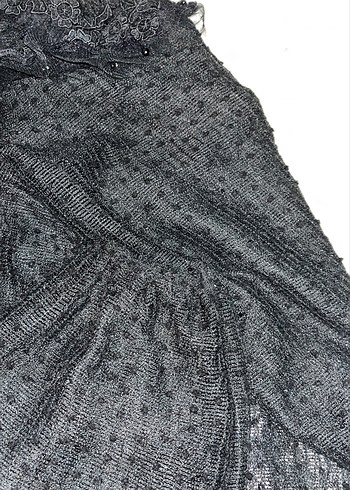 Siyah kadın iç gösteren dantelli üst - Görsel 3