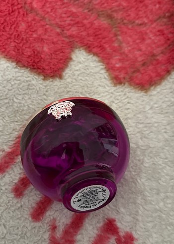 Kadın Parfümü Mor Şişede - Görsel 3