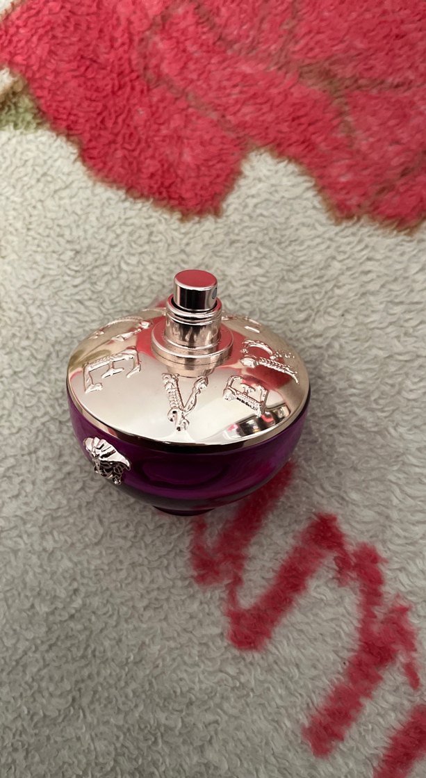 Kadın Parfümü Mor Şişede - Görsel 2