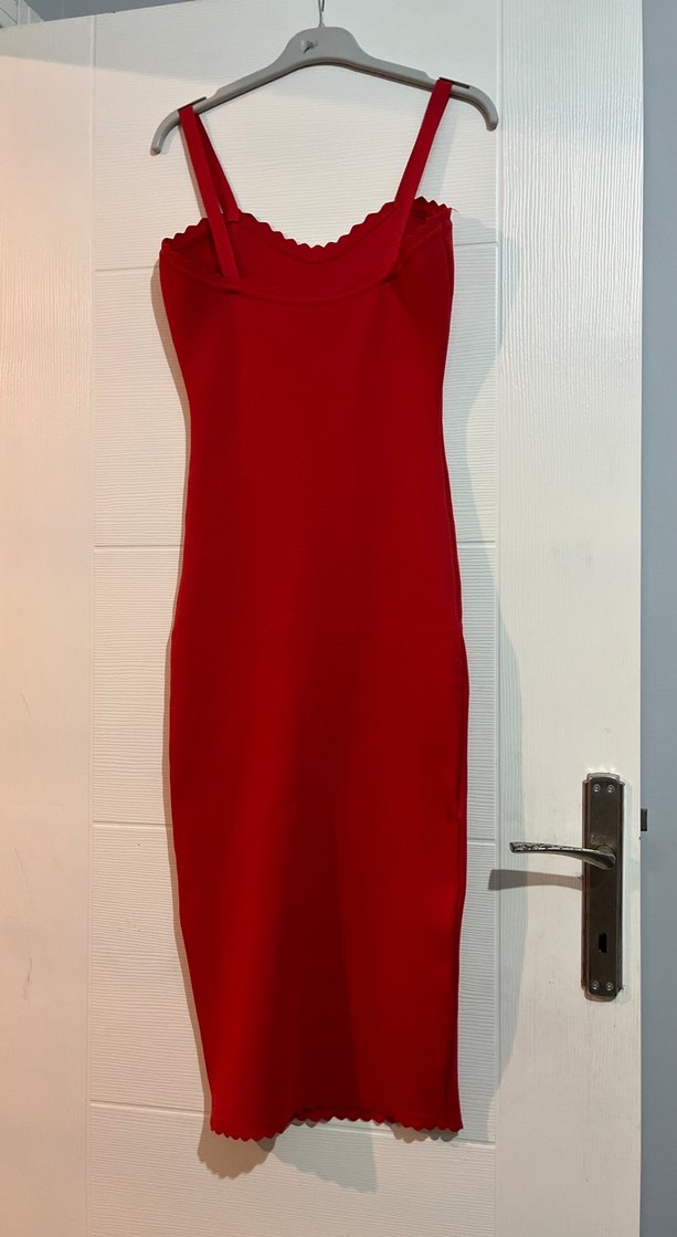 Kırmızı Uzun V Yakalı Kadın Abiye Elbise - Görsel 5