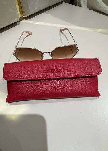 Guess Bej Parlak Kadın Güneş Gözlüğü
