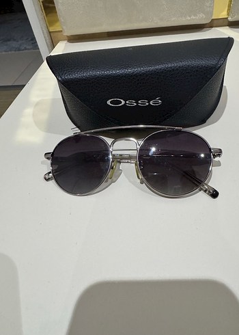 Osse Klasik Gri Parlak Kadın Güneş Gözlüğü