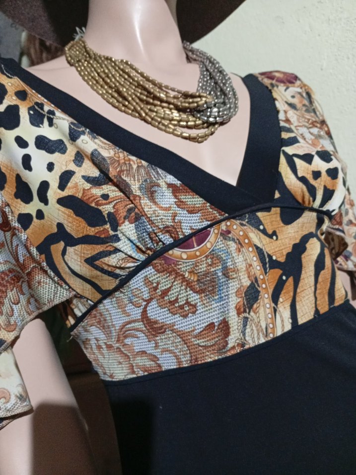 Adil ışık Bohem Tarz V Yaka Tunik - Görsel 4