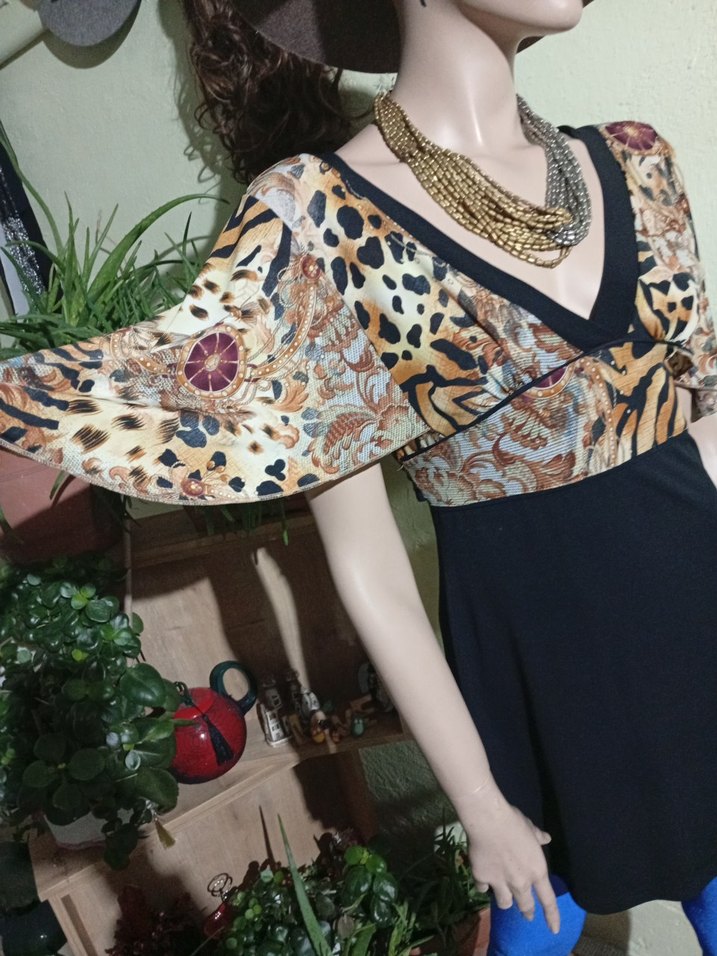 Adil ışık Bohem Tarz V Yaka Tunik - Görsel 3